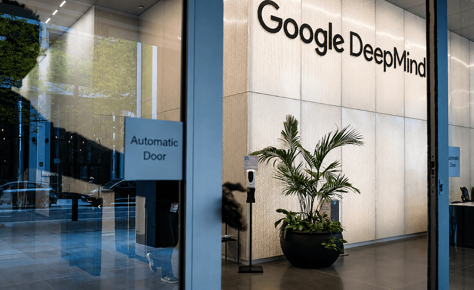 爱范儿独家|谷歌不再追逐前沿, DeepMind 或大幅裁员