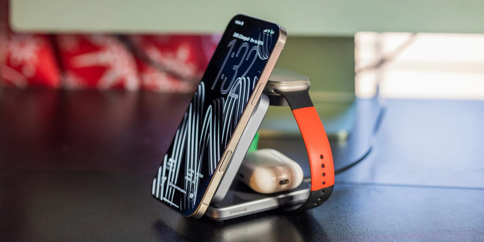 Anker 25W MagSafe 三合一充电器体验:便携设计也有主动散热