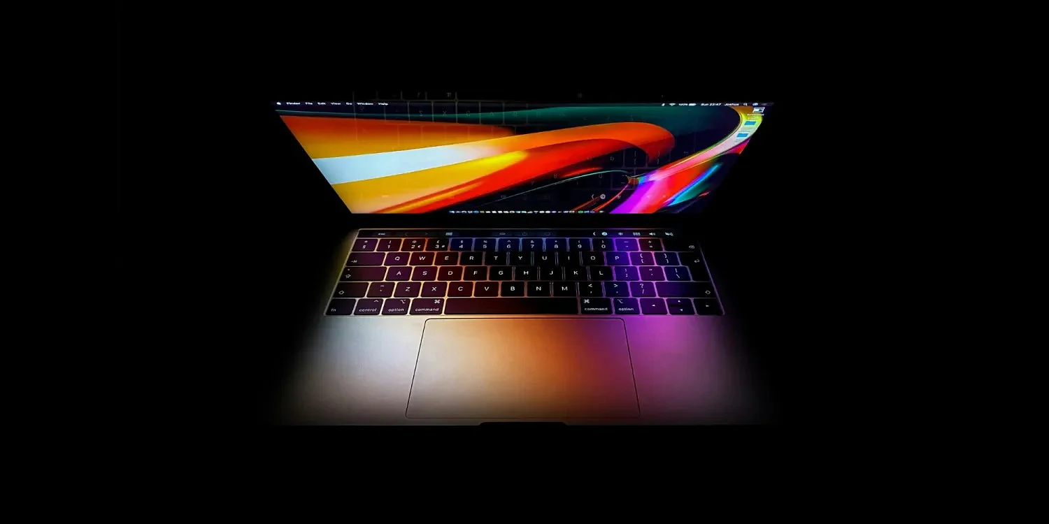 报告:OLED MacBook Pro 将推动高端笔记本显示屏出货增长