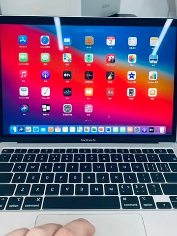 MacBook Air 启动台中的系统应用