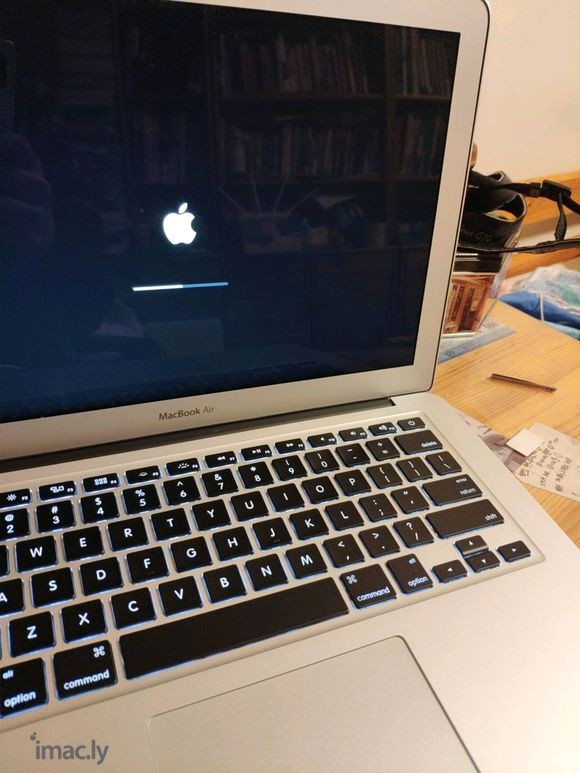 2015年买的MacBookAir,今天第一次开机,但是一直-1.jpg