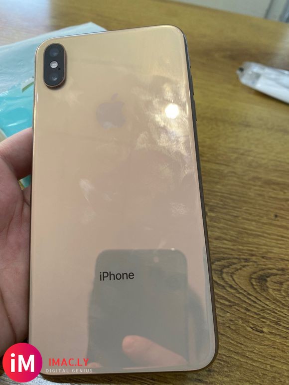 出售一部自用在保国行iphone xs max,带发票,盒子-2.jpg