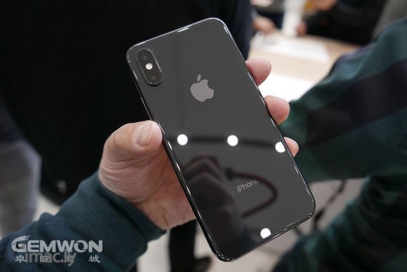 新iPhone XS/XS Max和XR现场上手实拍,先睹为快!-3.jpg