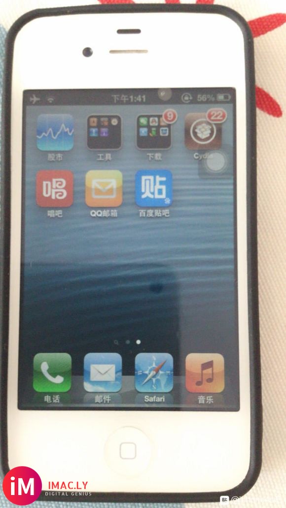 红v降级方法:1、打开Cydia,添加源:2、安装“4S-进-3.jpg