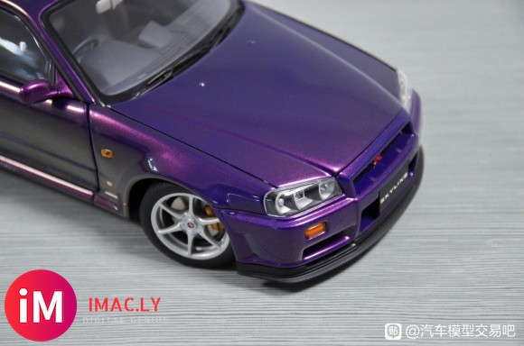 出AA 1/18 Skyline R34午夜紫-4.jpg