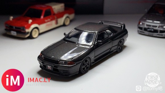 INNO 1:64 SKYLINE R32-7.jpg