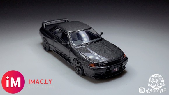 INNO 1:64 SKYLINE R32-4.jpg