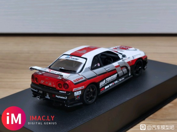 1/43 Autoart skyline GTR R34-2.jpg