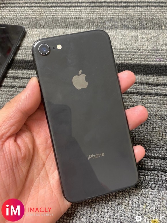 iPhone8 64g 刚换新电池 其他无修 一切功能正常-2.jpg