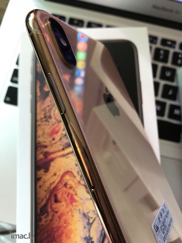 iPhoneXSmax双卡其实就是正反两面的啊。不过大屏超爽-5.jpg