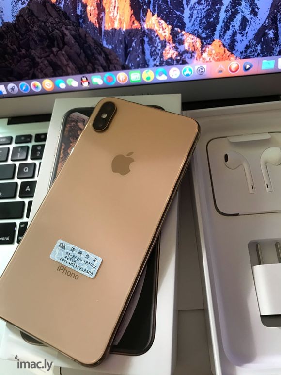 iPhoneXSmax双卡其实就是正反两面的啊。不过大屏超爽-6.jpg