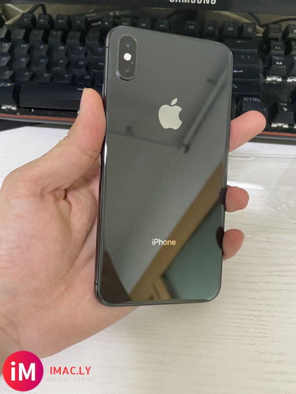 入手了台二手的iphonexsmax256G黑色-1.jpg