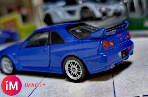 Ignition Model 1/64 Skyline R34-2.jpg