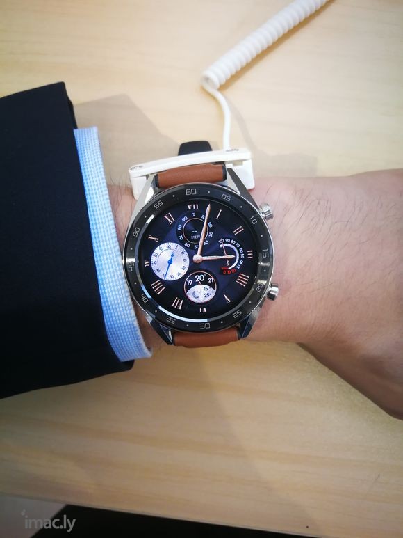 Huawei Watch GT实体店体验-1.jpg