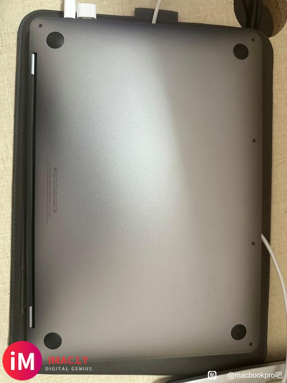 Macbook pro  13 M1 8+256-2.jpg