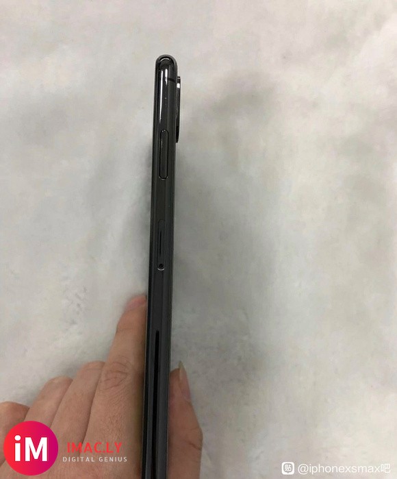 收一台iPhone xs max。国行双卡,自用的来带价,黑-3.jpg