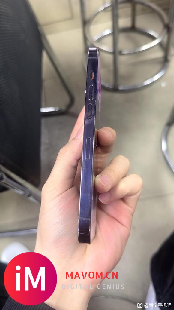 出一台iPhone14Pro  128G  98新-2.jpg