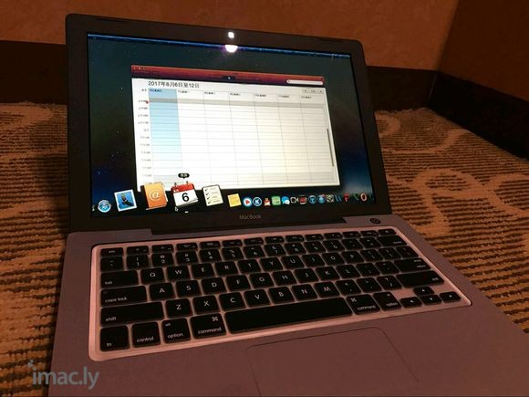 苹果Macbook pro 13.3 寸笔记本电脑,急需用钱-1.jpg